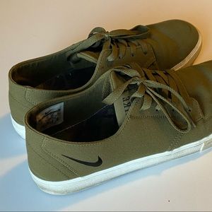 Men’s 11 Olive Nike sneakers